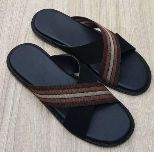 Palms Slippers 1
